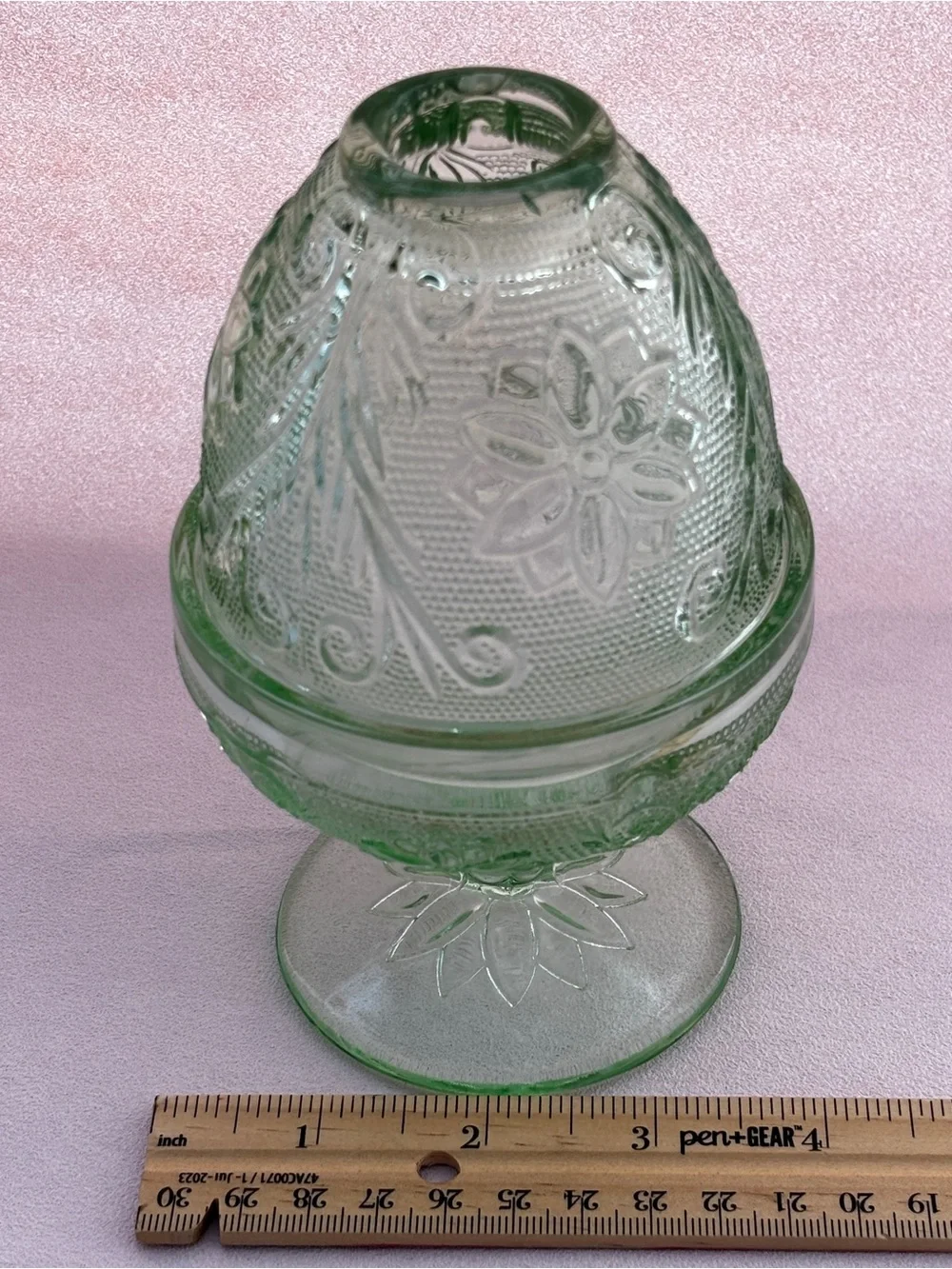 Vintage Tiara Indiana Glass “Chantilly” Green Sandwich Fairy Lamp